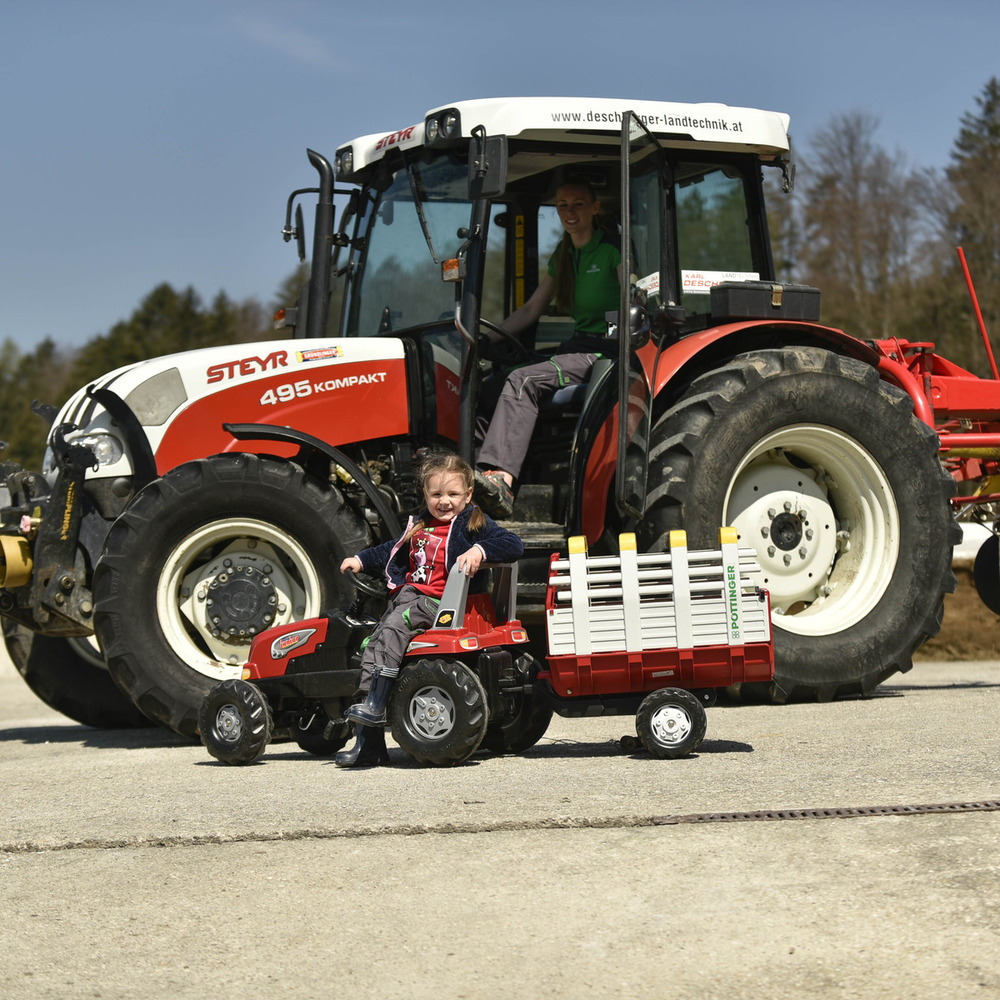 Loader wagon for pedal tractor