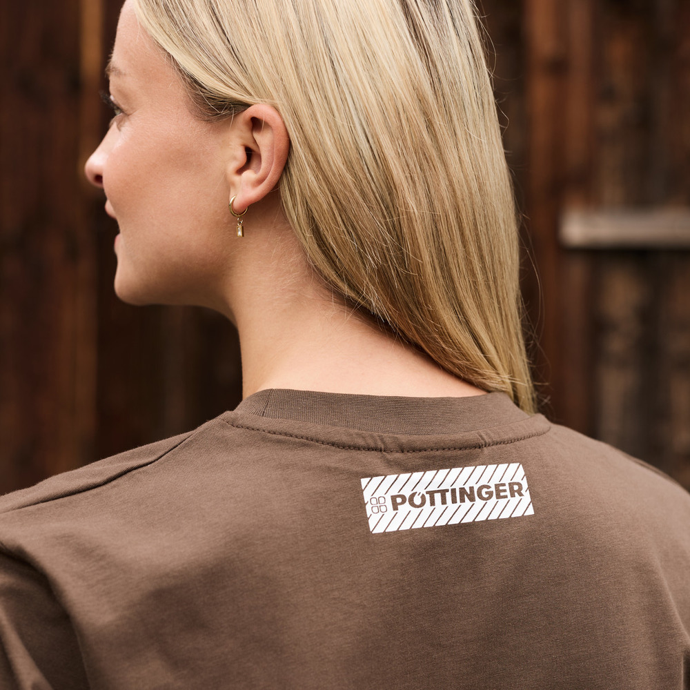 Brown T shirt with logo
