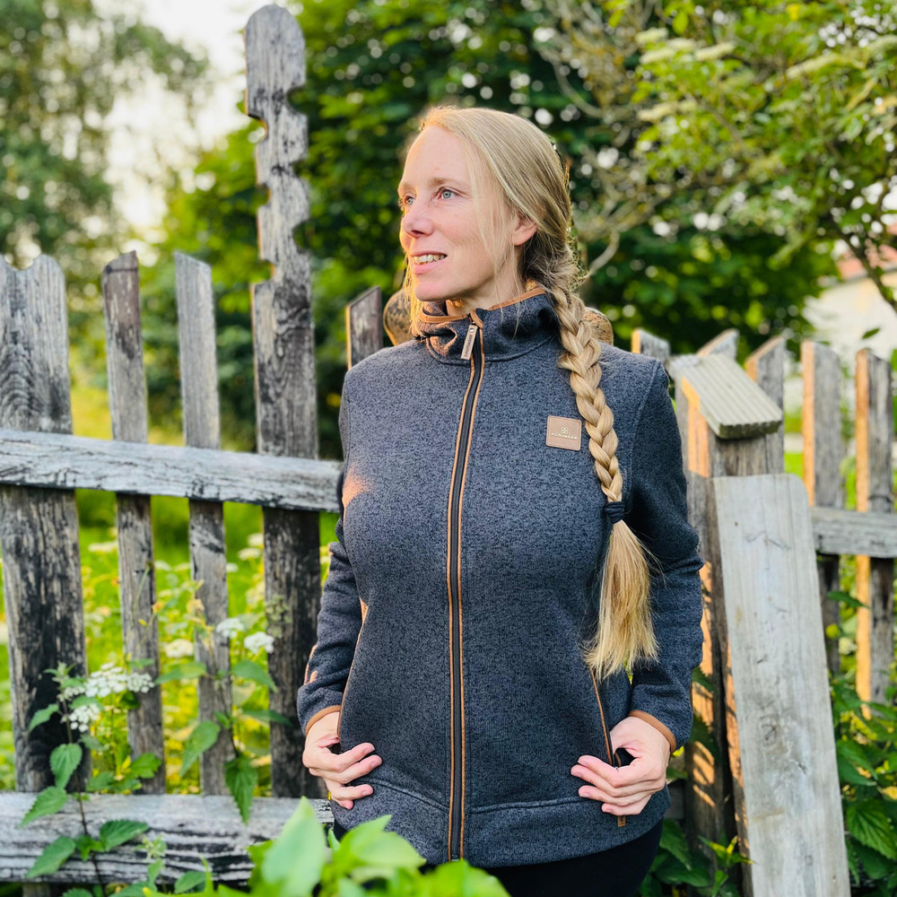 Women's knitted fleece jacket